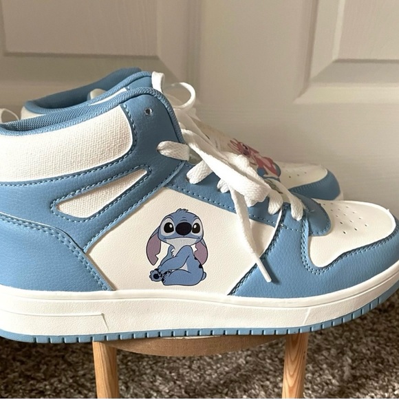 Disney’s Lilo & Stitch High-Top Trainers | Size 9 | NWT - Picture 4 of 14